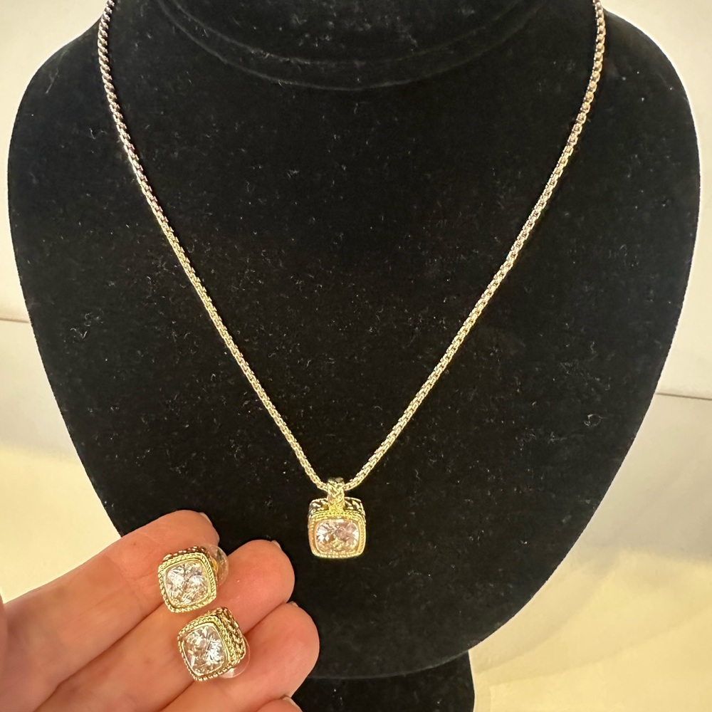 Elegant Gold and Crystal Necklace & Earring Set